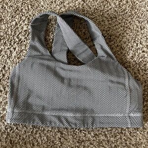 Lululemon sports bra - black/white